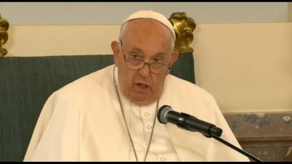 Il Papa: la Chiesa deve chiedere perdono per gli abusi sui minori