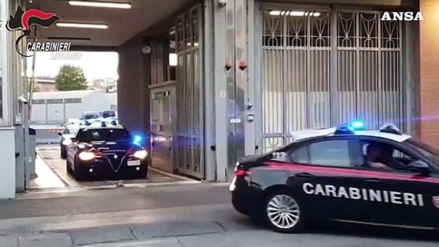 Stroncato giro di furgoni rubati fra Centro Italia ed estero, 6 arresti
