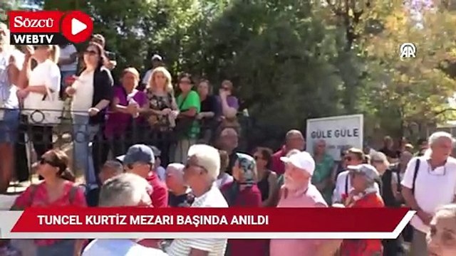 Oyuncu Tuncel Kurtiz kabri başında anıldı