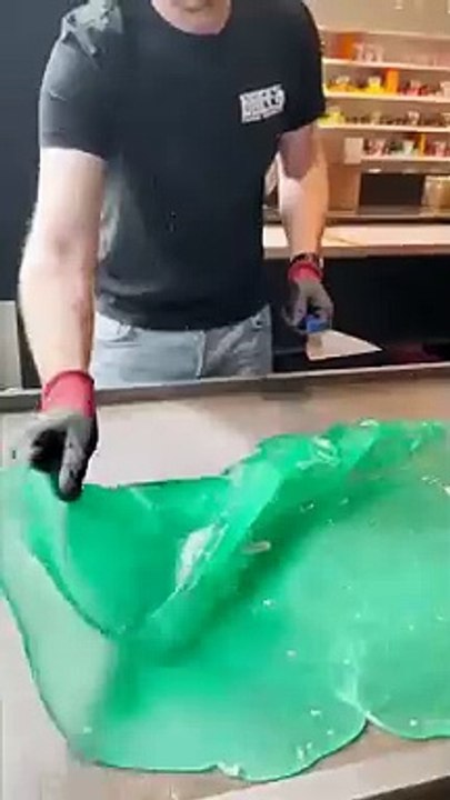 Walter White Makes Ice Candy ❄️ _candymaking _asmr(360P)