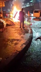 Graban cuando mototaxi toma fuego en Tegucigalpa