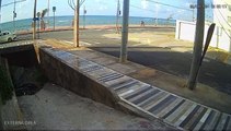 Mulher é assaltada enquanto fazia exercícios na orla de Salvador