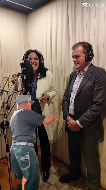 Manini y Quintana cantando