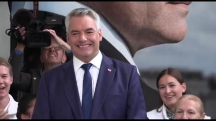 Cancelliere Austria: Oevp al centro, no al governo con estrema destra