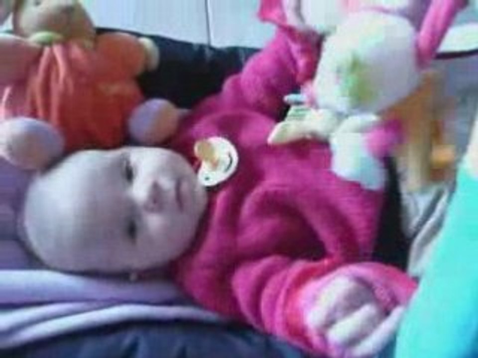 Lucile dans son transat