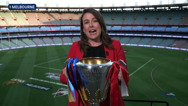 Fans of AFL team, the Sydney Swans voyage in flocks for Grand Finals game against Brisbane Lions