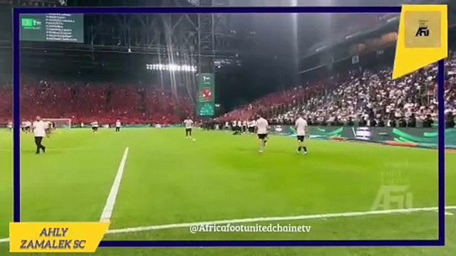 #SupercoupeCAF : #Alahly #ZamalekSC ⚪ : Les joueurs à l'échauffement ⚽