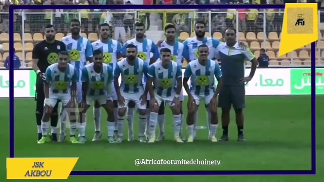 #Ligue1 #Mobilis #Algérie : Les coulisses du match #JSKabylie #Akbou ⚪ la JSK s'est imposée 2-1 grâce à des buts de Boualia (3') et Lahmeri (64'), l'unique but de l'Olympique Akbou a été marqué par Haroun sur penalty (40')