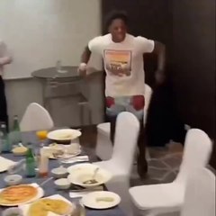 Speed looks very happy after celebrating the end of his South East Asia Tour which was very successful ❤️