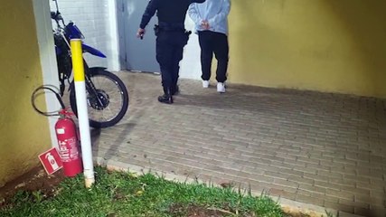 Homem é detido com pistola de uso restrito em pleno Centro de Cascavel
