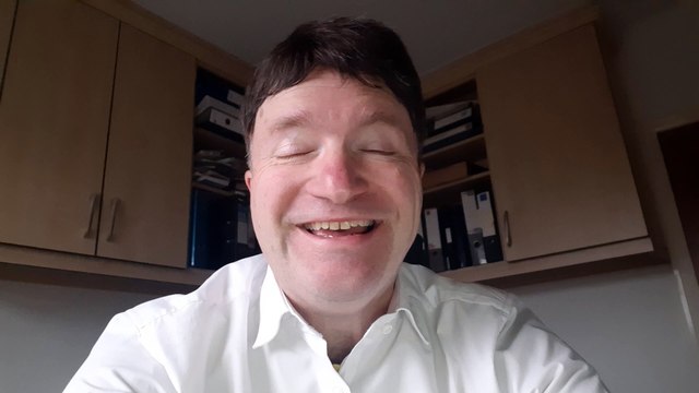 Amazon to hire more than 15,000 staff for festive season with pay rates starting at £13.50 an hour