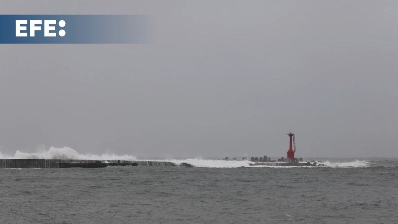 El supertifón Krathon se aproxima a Taiwán con rachas de viento de hasta 245 km/h