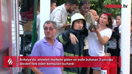 Télécharger la video: Zamanla yarış! Anneleri marketteydi, 3 çocuk dehşeti yaşadı