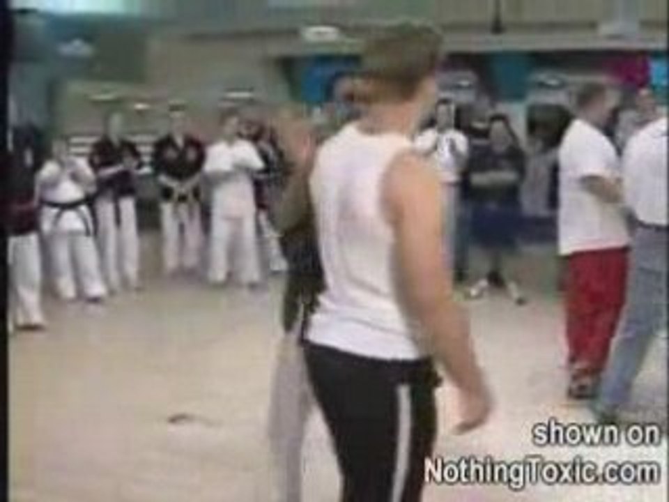 Video Bolls - karate triks - karate, tricks, funny, hit - Da