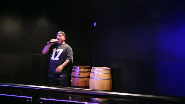 KISS - LOVE GUN (PERFORMED LIVE AT THE WESTERNER)