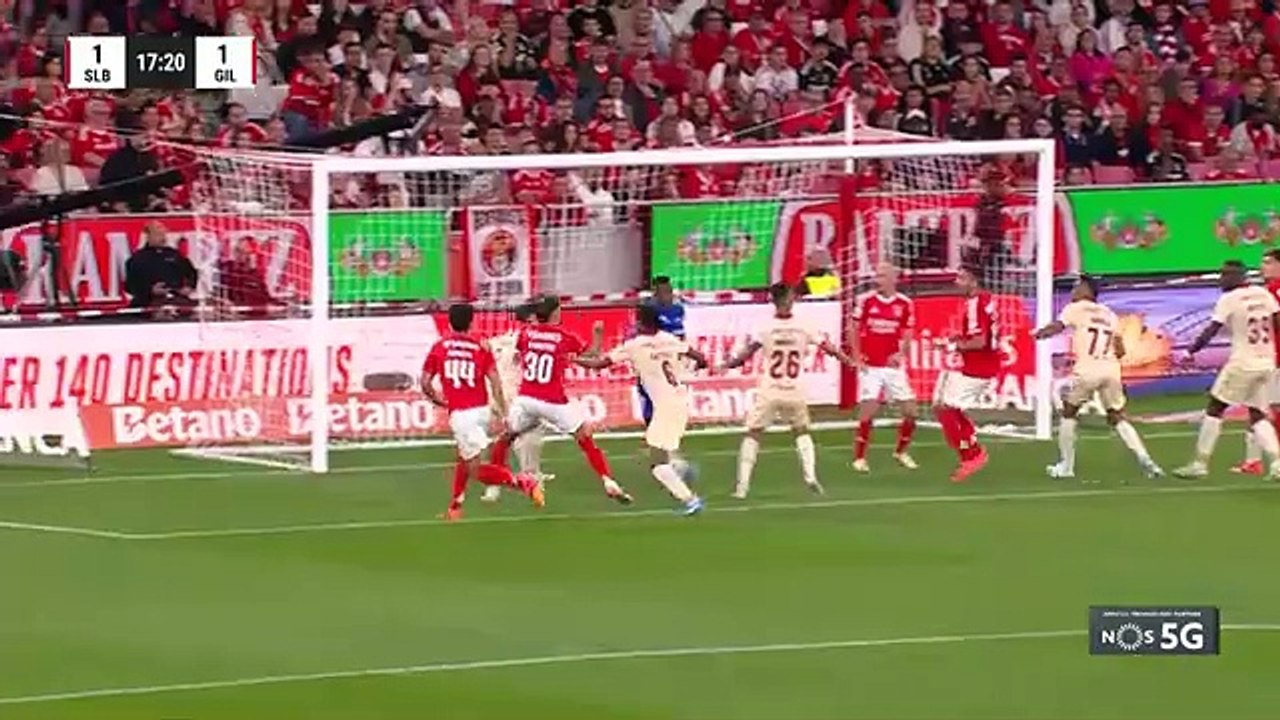 Kerem yine attı; Benfica farklı kazandı