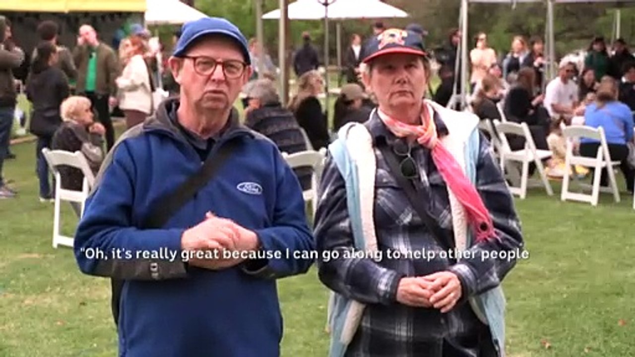 Social group gives deaf people and those who want to learn Auslan safe space to connect