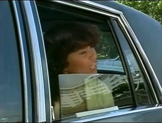 Cóctel de camarones, en el día de la secretaria | movie | 1984 | Official Trailer