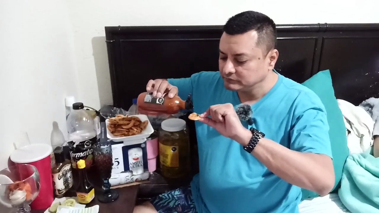 Comiendo #Gambas #Camarones #secos #Cerveza #amstel #ultra #salsa #picante #clamato #kermato #botana
