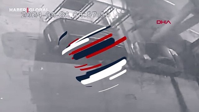 Göz açıp kapayıncaya kadar çaldılar! Bir dakikalık hırsızlık kamerada