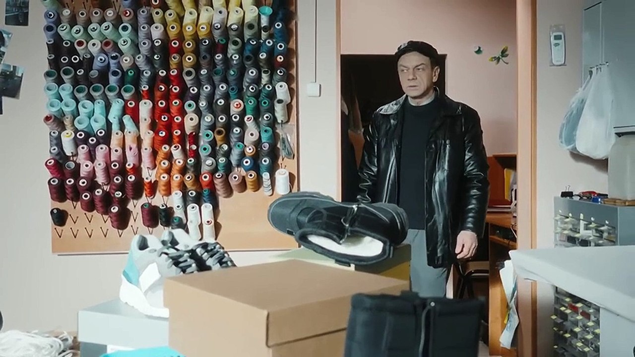 14.Дом с ментами.(2024).WEB-DLRip.(AVC).