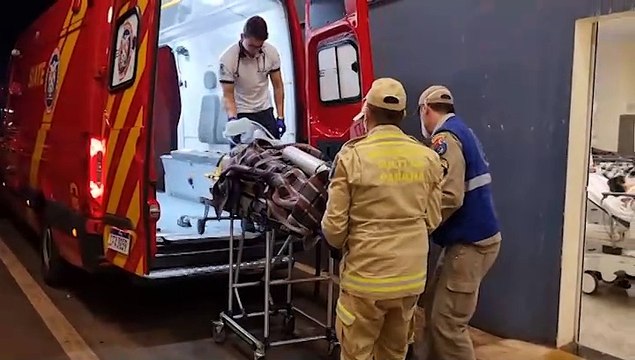 Traumatismo craniano: médico diz que estado de saúde de homem que caiu de cima do poste é delicado