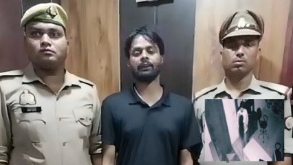 下载视频: Video: कोचिंग सेंटर में छात्रा के साथ गलत हरकत, सोशल मीडिया पर बताया गया 'लव जिहाद'