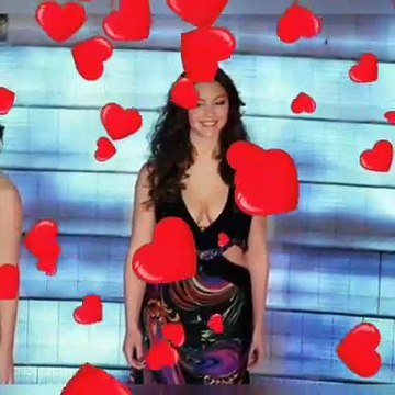 Sarah Nile is an Awesome Italian Actress in the Cinema of Italy Awesome Photos of Sarah Nile ✨