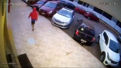 Vídeo mostra momento de roubo de um food truck na Asa Sul