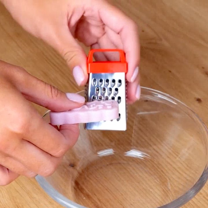 Des ASTUCES pleines d'esprit pour la salle de bains, quelle que soit la situation !