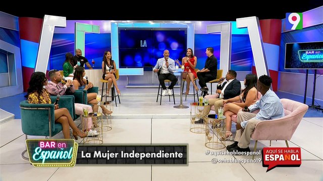 “La mujer independiente” | Bar en Español | Aquí se Habla Español