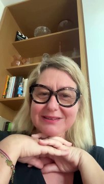 Maman de trois garçons, Alessandro, Victor et Giacomo, fruits de son amour avec Paul Belmondo, Luana est actuellement en pleine séparation et vit une période difficile.Luana Belmondo