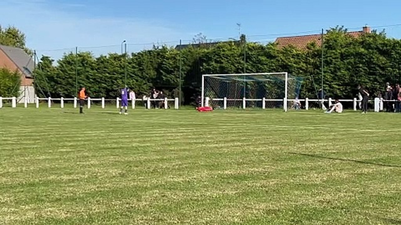 Penalty ( COURCHELETTE vs LECLUSE )