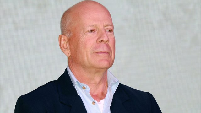 GALA VIDEO - Bruce Willis atteint de démence, son ex Demi Moore très proche de lui : « J'essaie d'aller le voir toutes les semaines