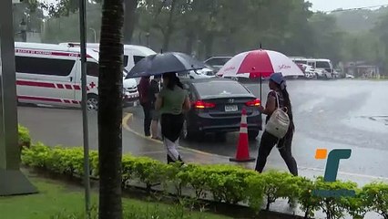 Fuerte lluvia causa caos en la capital
