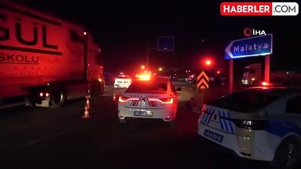 Askeri Araç ile Otomobil Çarpıştı: 7 Yaralı