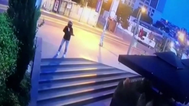 İstanbul’da iş yerlerlerini kurşunlayan organize suç örgütü üyesi 23 şüpheli yakalandı