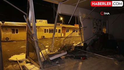 Hatay'da Otomobil Prefabrik İş Yerinin İçinden Geçti