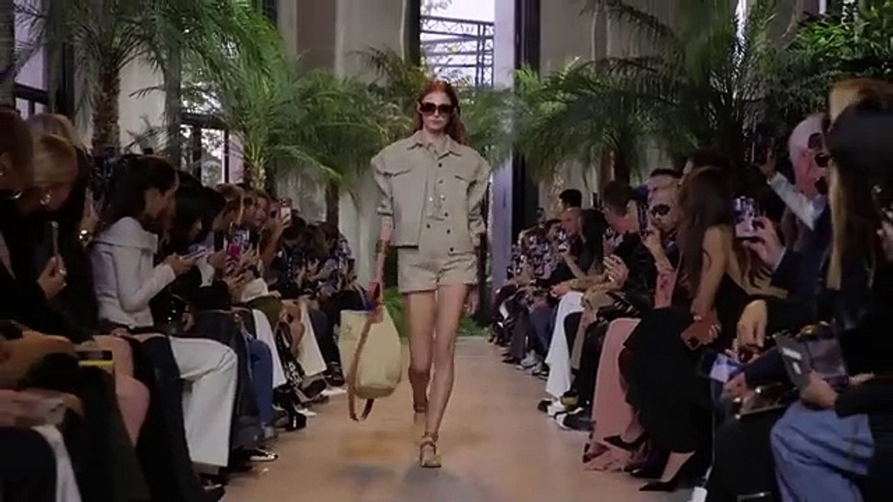 مجموعة إيلي صعب ربيع وصيف 2025