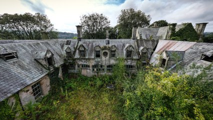 Derelict Bridgerton-style mansion on the market - for just £400k