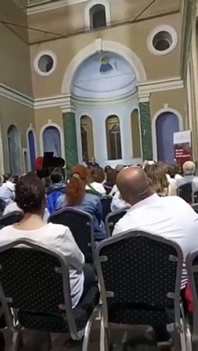 İstanbul'da bir sinagogda Yahudiler hep bir ağızdan söylediler! Yaşa Mustafa Kemal Paşa yaşa! Bu sevgi nereden geliyor?