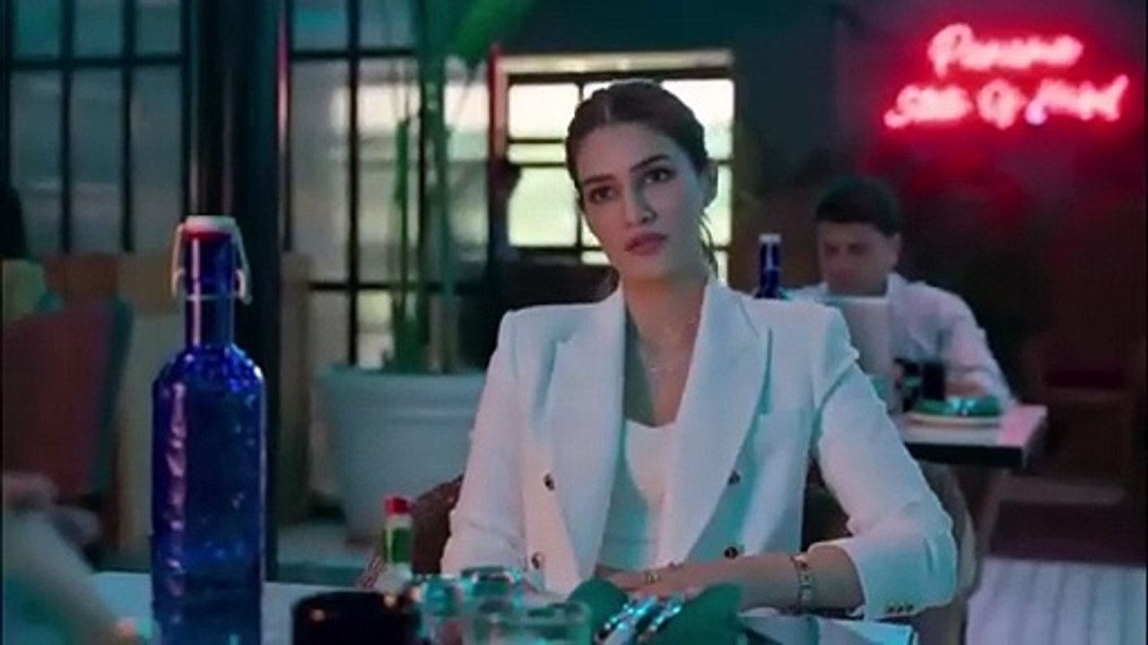 Kriti Sanon in Shehzada  Kriti Sanon Scene Pack  #kritisanon