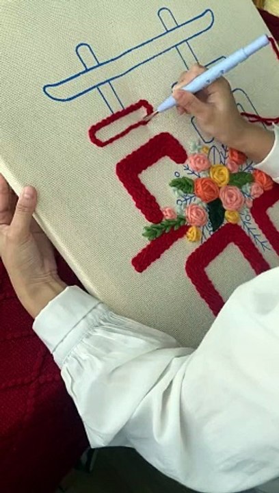 Do you still remember the scene from your wedding day? Two happy people walking into the halls of marriage amid the blessings of others, with unforgettable sweetness and joy. #punchneedle #handmadediy #520gifts #handmade #couple