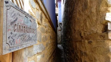 Dünyanın en dar sokaklarından biri: Cinaralığı