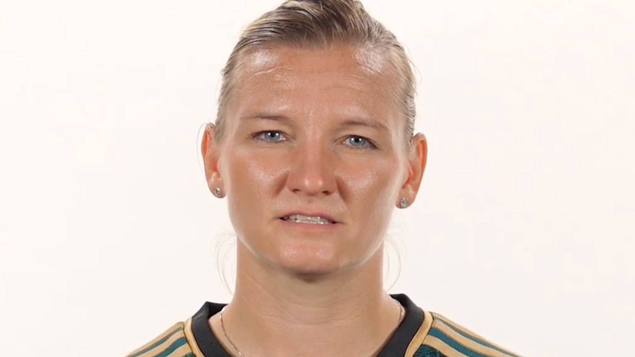 'Lange, tränenreiche Überlegungen': Popps emotionale Rücktritts-Rede