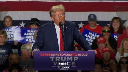 Trump llama estúpida a Kamala Harris