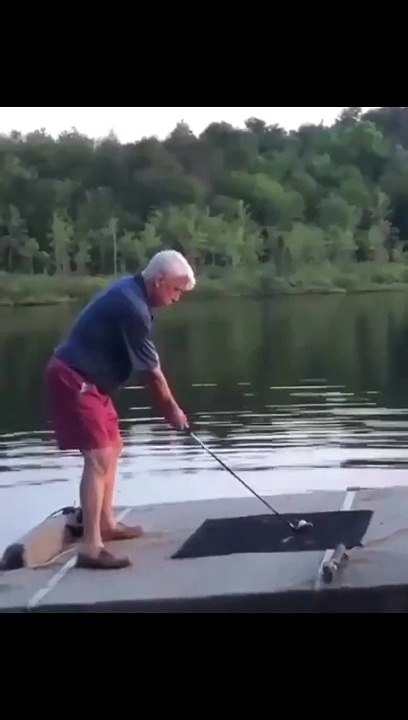 Swings off the dock   ️••••#golf #golfer #golfing #golfswing #golflife #golfaddict #golfclub #golfstagram #weekendwarrior #weekendwarriors #golftips