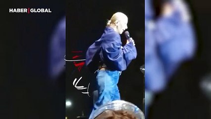 İzmir'de hayranlarıyla buluşan Hande Yener'den Sezen Aksu açıklaması: "Çıldırdım"