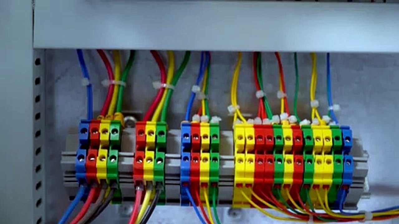 دستگاه کاغذ خردکن نیکیتا مدل 2040