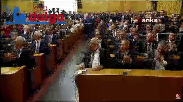 Devlet Bahçeli kürsüden tehdit etti: 'Halk TV ve CHP, ayağınızı denk alın!'